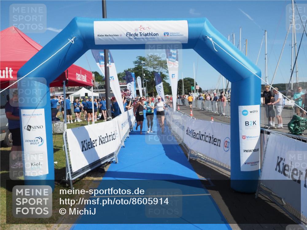 17.08.2025 - KN Förde Triathlon 2025 MichiJ http://msf.ph/oto/8605914 17.08.2025 12:22:33 Laufen 627 meine-sportfotos.de