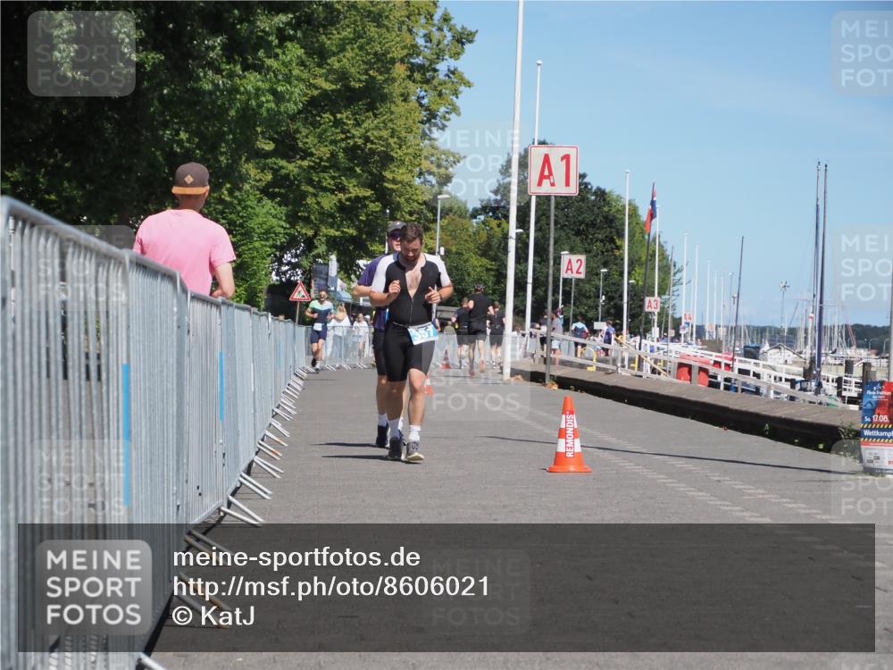17.08.2025 - KN Förde Triathlon 2025 KatJ http://msf.ph/oto/8606021 17.08.2025 13:49:33 Laufen 357, 516, 525 meine-sportfotos.de