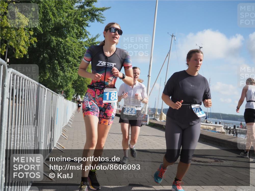 17.08.2025 - KN Förde Triathlon 2025 KatJ http://msf.ph/oto/8606093 17.08.2025 10:30:40 Laufen 170, 188, 224 meine-sportfotos.de