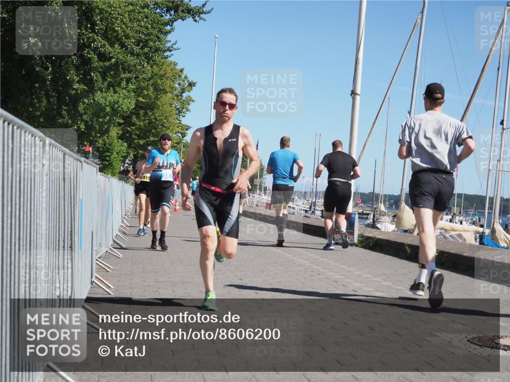 17.08.2025 - KN Förde Triathlon 2025 KatJ http://msf.ph/oto/8606200 17.08.2025 11:58:54 Laufen 296, 320, 382, 615 meine-sportfotos.de