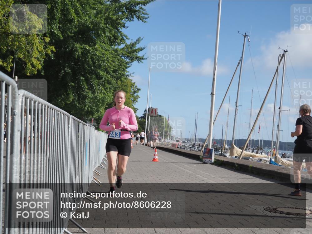 17.08.2025 - KN Förde Triathlon 2025 KatJ http://msf.ph/oto/8606228 17.08.2025 10:31:01 Laufen 185, 216, 243 meine-sportfotos.de