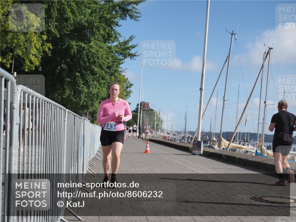 17.08.2025 - KN Förde Triathlon 2025 KatJ http://msf.ph/oto/8606232 17.08.2025 10:31:01 Laufen 185, 216, 243 meine-sportfotos.de