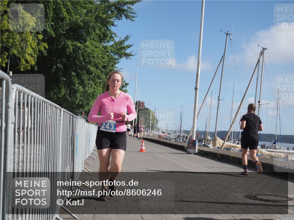 17.08.2025 - KN Förde Triathlon 2025 KatJ http://msf.ph/oto/8606246 17.08.2025 10:31:02 Laufen 216, 243 meine-sportfotos.de