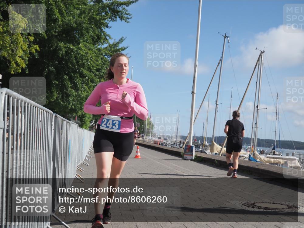 17.08.2025 - KN Förde Triathlon 2025 KatJ http://msf.ph/oto/8606260 17.08.2025 10:31:02 Laufen 216, 243 meine-sportfotos.de