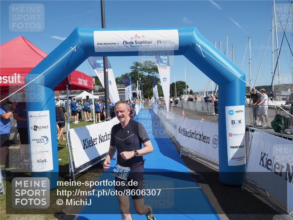 17.08.2025 - KN Förde Triathlon 2025 MichiJ http://msf.ph/oto/8606307 17.08.2025 12:22:59 Laufen 356 meine-sportfotos.de