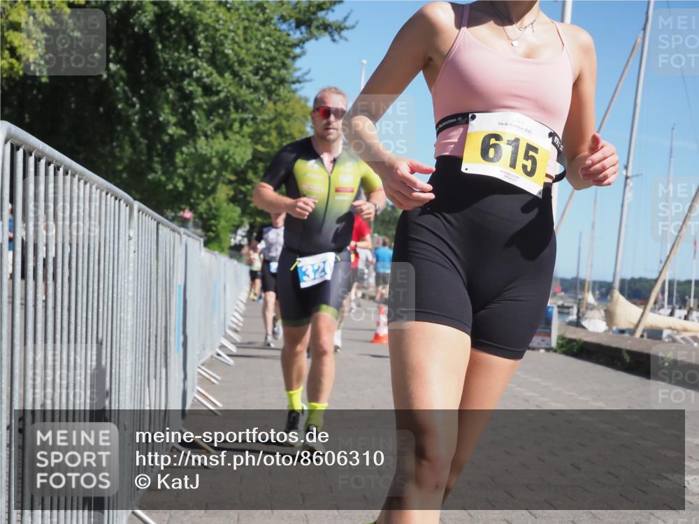 17.08.2025 - KN Förde Triathlon 2025 KatJ http://msf.ph/oto/8606310 17.08.2025 11:59:01 Laufen 320, 345, 349, 382, 608, 615, 621 meine-sportfotos.de