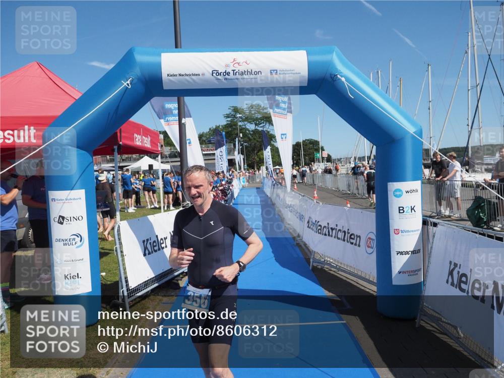 17.08.2025 - KN Förde Triathlon 2025 MichiJ http://msf.ph/oto/8606312 17.08.2025 12:23:00 Laufen 356 meine-sportfotos.de