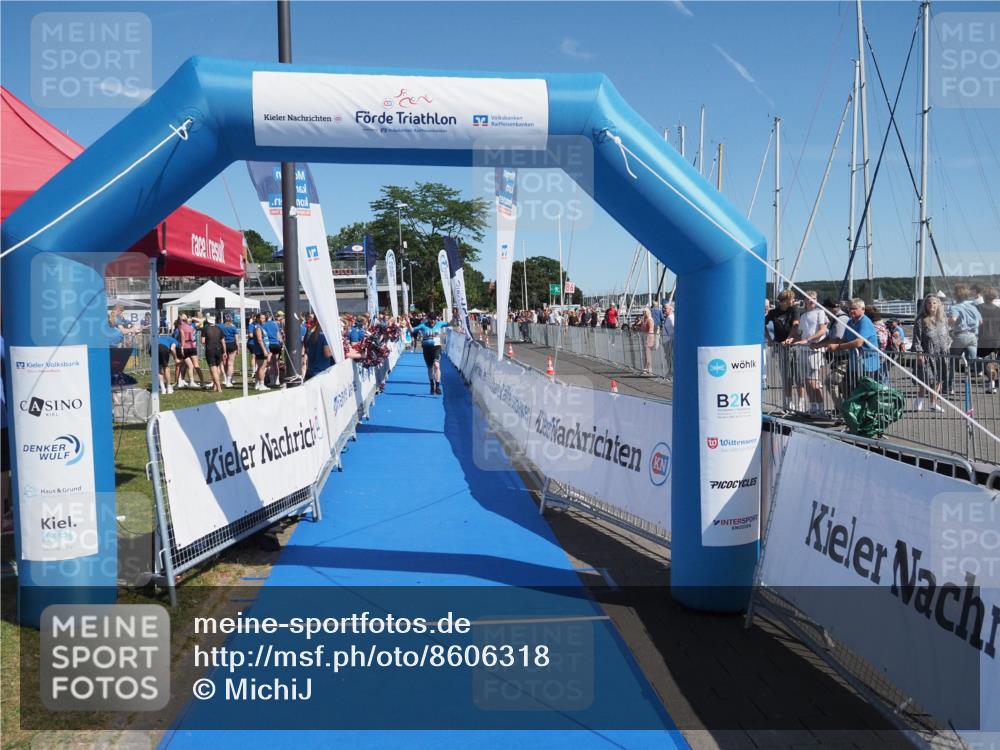 17.08.2025 - KN Förde Triathlon 2025 MichiJ http://msf.ph/oto/8606318 17.08.2025 12:23:15 Laufen 382 meine-sportfotos.de