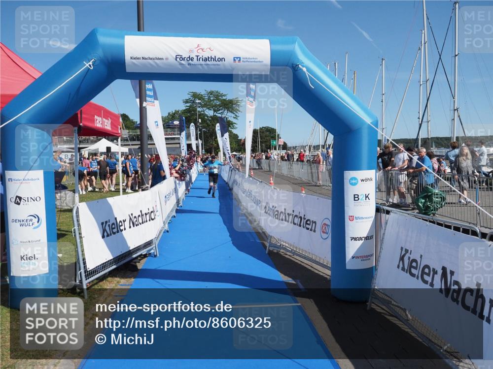 17.08.2025 - KN Förde Triathlon 2025 MichiJ http://msf.ph/oto/8606325 17.08.2025 12:23:16 Laufen 382 meine-sportfotos.de