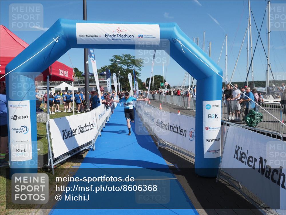 17.08.2025 - KN Förde Triathlon 2025 MichiJ http://msf.ph/oto/8606368 17.08.2025 12:23:17 Laufen 382 meine-sportfotos.de