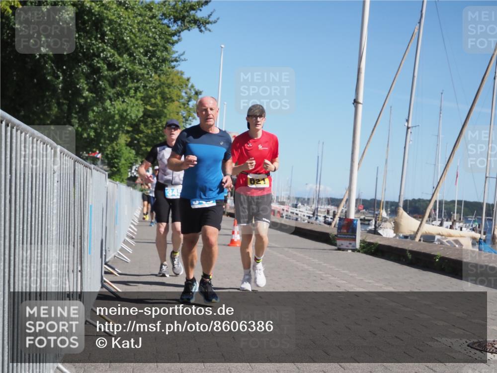 17.08.2025 - KN Förde Triathlon 2025 KatJ http://msf.ph/oto/8606386 17.08.2025 11:59:03 Laufen 320, 345, 349, 361, 608, 615, 621 meine-sportfotos.de
