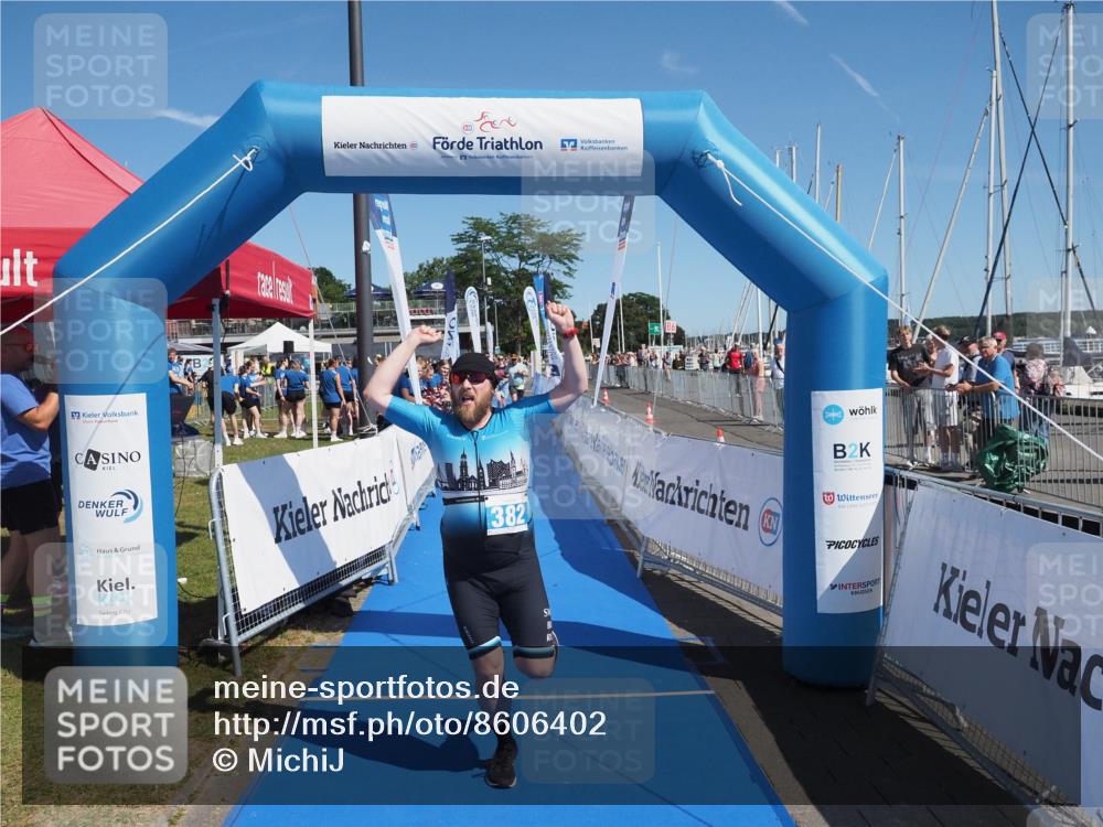 17.08.2025 - KN Förde Triathlon 2025 MichiJ http://msf.ph/oto/8606402 17.08.2025 12:23:19 Laufen 382 meine-sportfotos.de