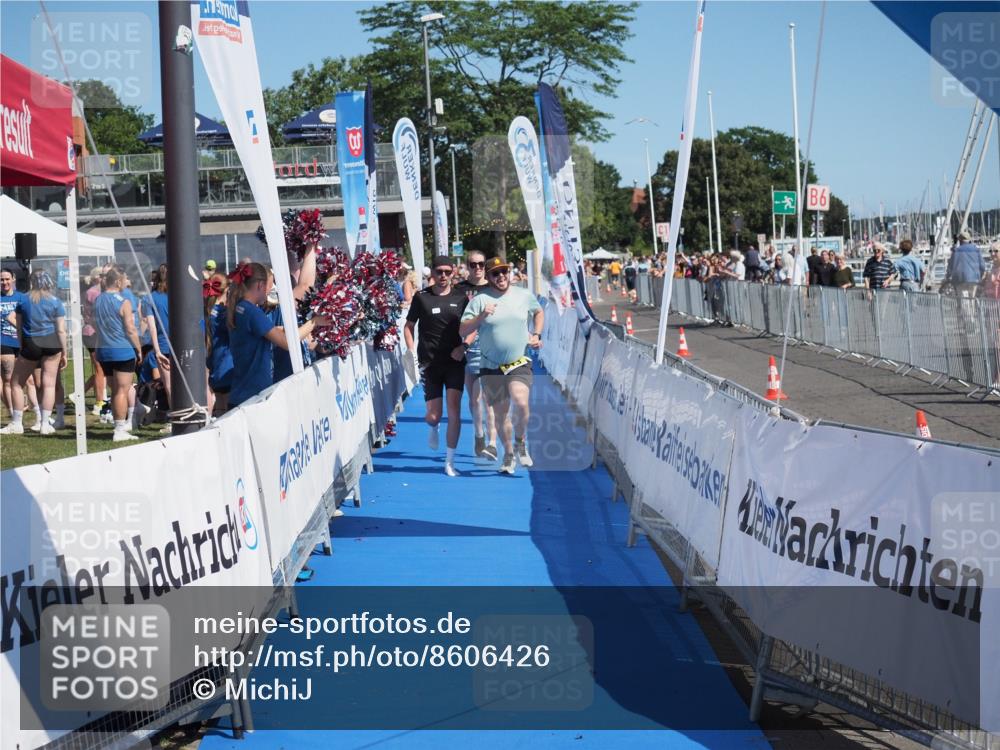17.08.2025 - KN Förde Triathlon 2025 MichiJ http://msf.ph/oto/8606426 17.08.2025 12:23:21 Laufen 382, 613 meine-sportfotos.de