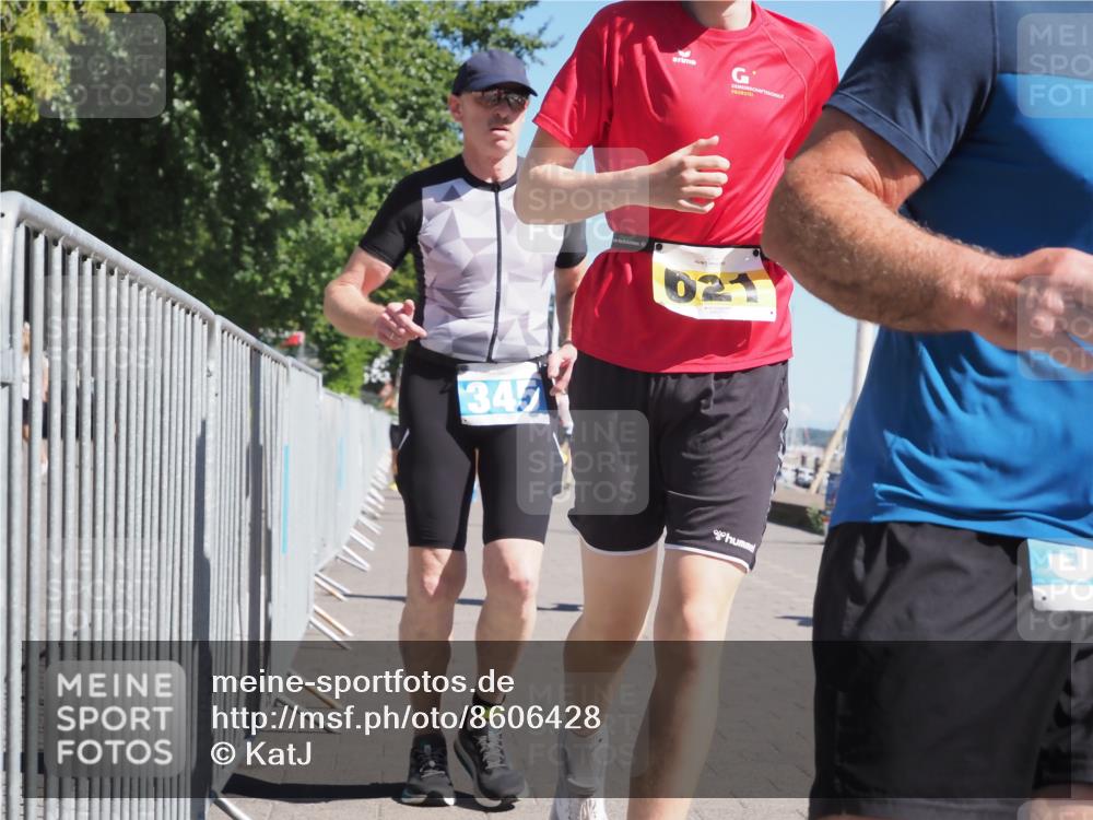 17.08.2025 - KN Förde Triathlon 2025 KatJ http://msf.ph/oto/8606428 17.08.2025 11:59:06 Laufen 345, 349, 361, 605, 608, 621 meine-sportfotos.de
