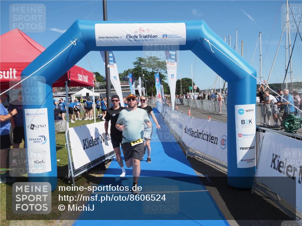 17.08.2025 - KN Förde Triathlon 2025 MichiJ http://msf.ph/oto/8606524 17.08.2025 12:23:24 Laufen 382, 613 meine-sportfotos.de