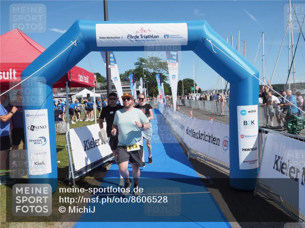 17.08.2025 - KN Förde Triathlon 2025 MichiJ http://msf.ph/oto/8606528 17.08.2025 12:23:24 Laufen 382, 613 meine-sportfotos.de