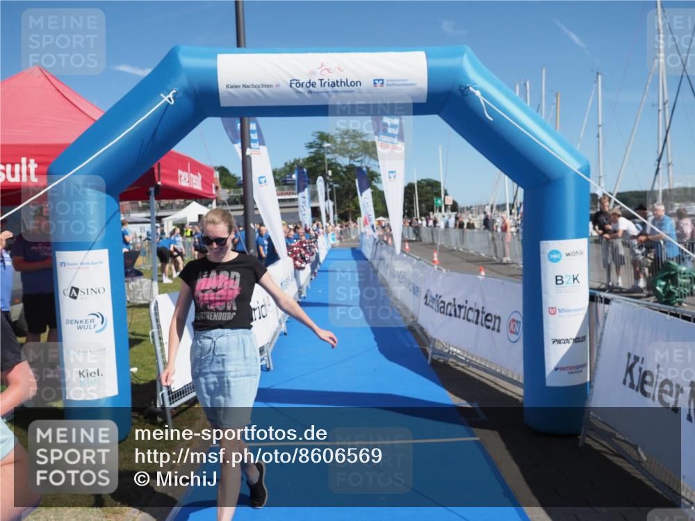 17.08.2025 - KN Förde Triathlon 2025 MichiJ http://msf.ph/oto/8606569 17.08.2025 12:23:26 Laufen 613 meine-sportfotos.de