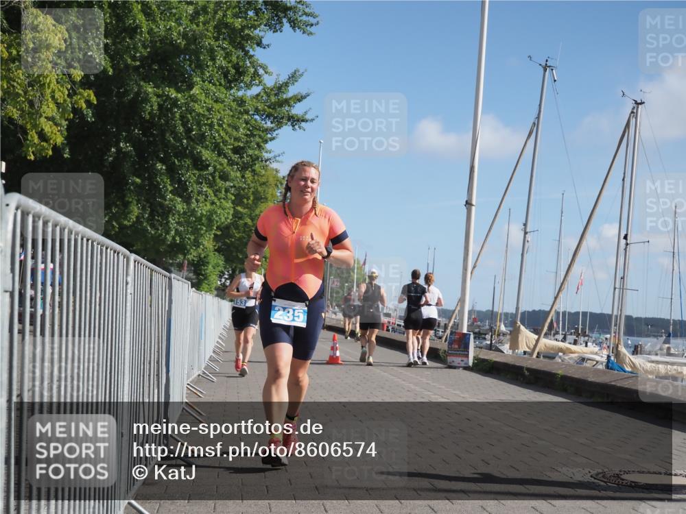 17.08.2025 - KN Förde Triathlon 2025 KatJ http://msf.ph/oto/8606574 17.08.2025 10:31:34 Laufen 111, 153, 235 meine-sportfotos.de