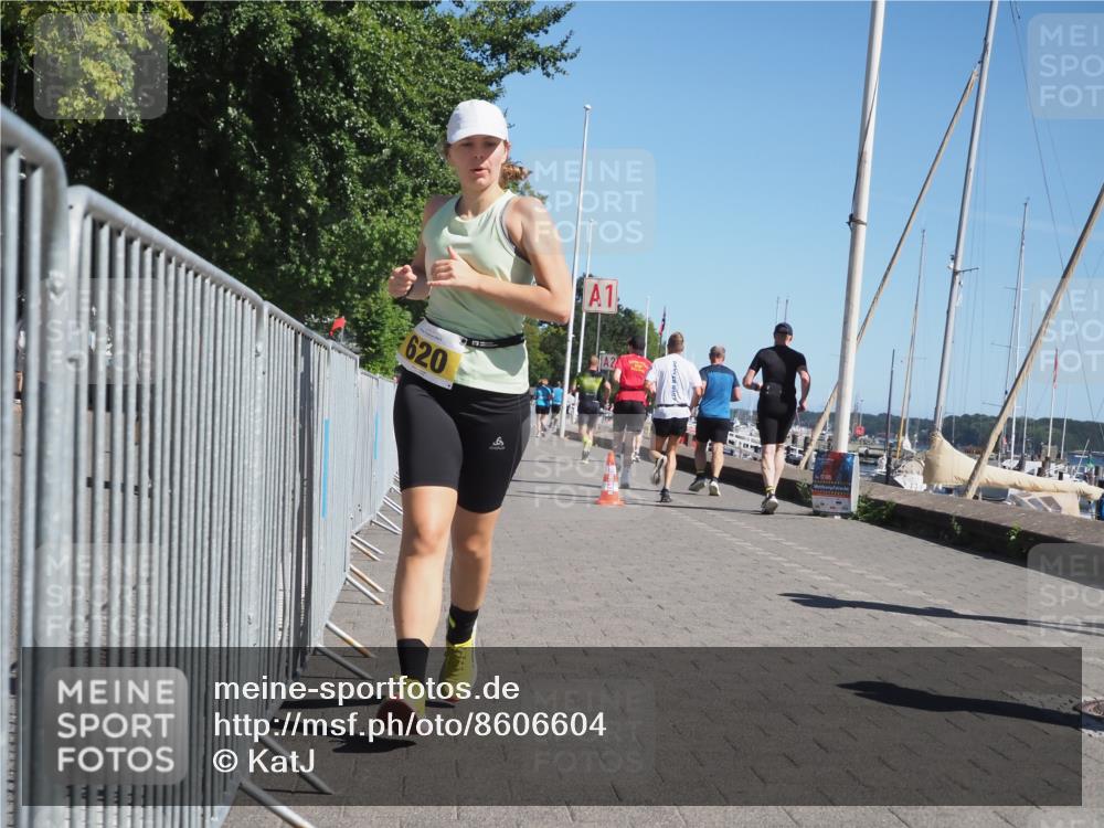 17.08.2025 - KN Förde Triathlon 2025 KatJ http://msf.ph/oto/8606604 17.08.2025 11:59:16 Laufen 280, 605, 620 meine-sportfotos.de