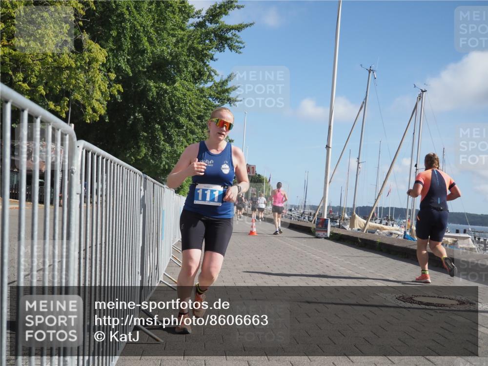 17.08.2025 - KN Förde Triathlon 2025 KatJ http://msf.ph/oto/8606663 17.08.2025 10:31:40 Laufen 111, 153, 202 meine-sportfotos.de
