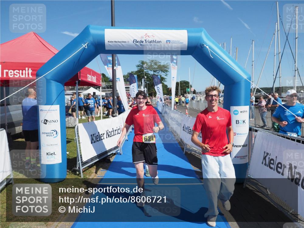 17.08.2025 - KN Förde Triathlon 2025 MichiJ http://msf.ph/oto/8606721 17.08.2025 12:23:49 Laufen 368, 621 meine-sportfotos.de
