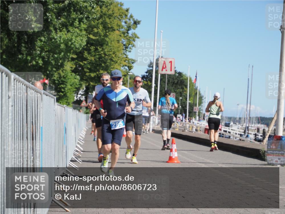 17.08.2025 - KN Förde Triathlon 2025 KatJ http://msf.ph/oto/8606723 17.08.2025 11:59:29 Laufen 285, 306, 307, 321, 642 meine-sportfotos.de