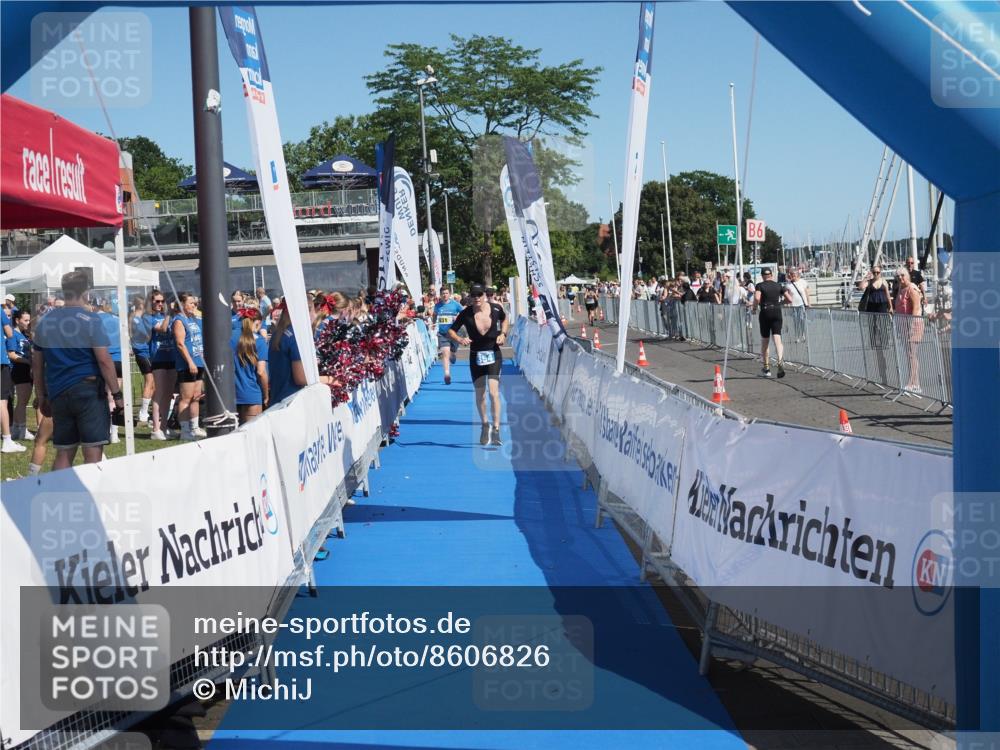 17.08.2025 - KN Förde Triathlon 2025 MichiJ http://msf.ph/oto/8606826 17.08.2025 12:24:38 Laufen 354 meine-sportfotos.de