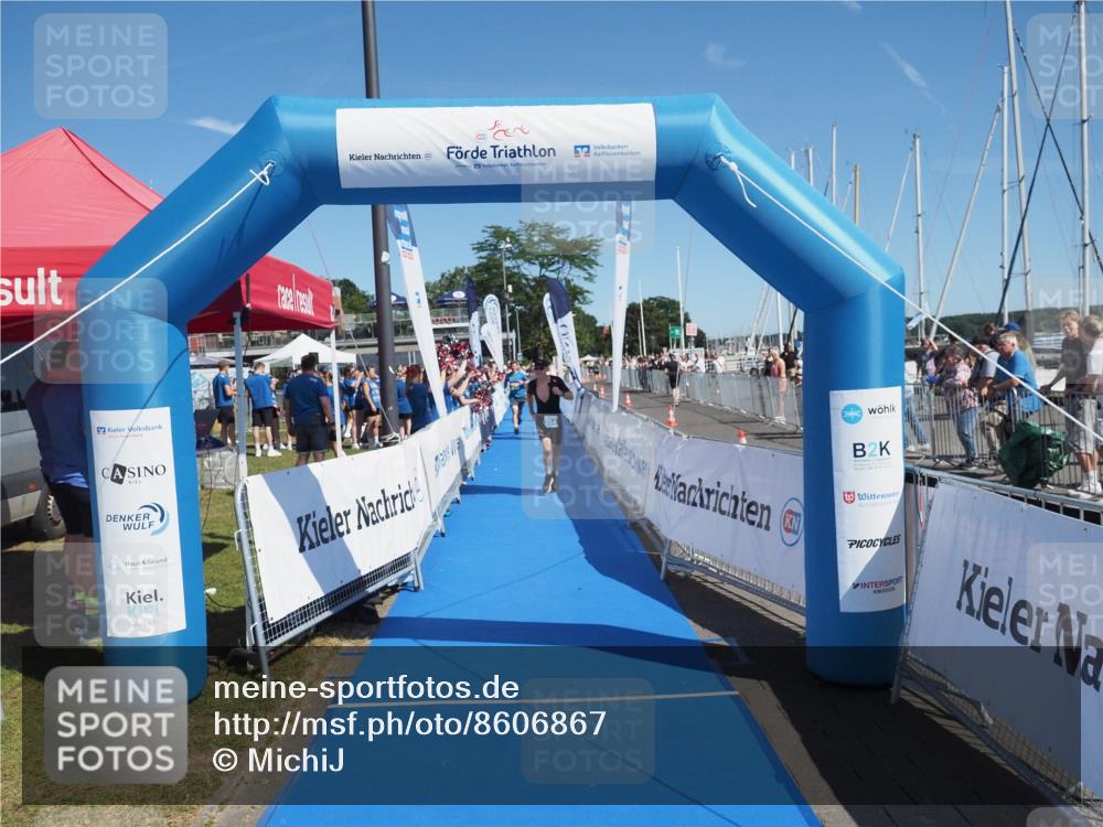 17.08.2025 - KN Förde Triathlon 2025 MichiJ http://msf.ph/oto/8606867 17.08.2025 12:24:40 Laufen 354, 631 meine-sportfotos.de