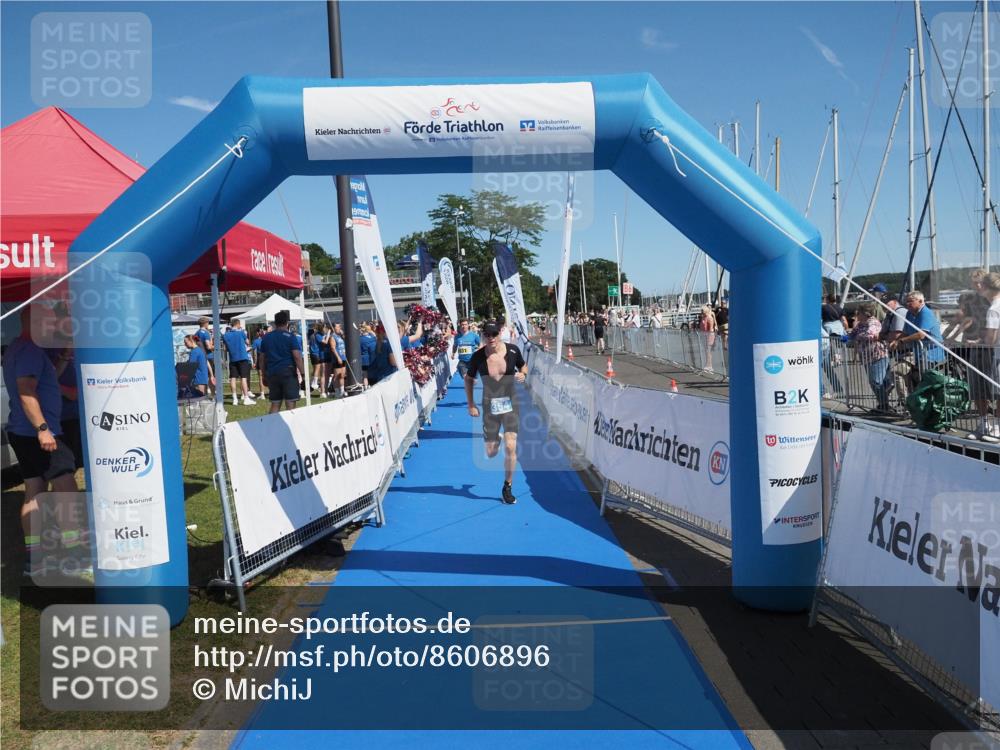 17.08.2025 - KN Förde Triathlon 2025 MichiJ http://msf.ph/oto/8606896 17.08.2025 12:24:41 Laufen 354, 631 meine-sportfotos.de