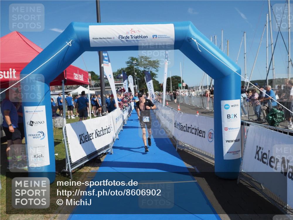 17.08.2025 - KN Förde Triathlon 2025 MichiJ http://msf.ph/oto/8606902 17.08.2025 12:24:42 Laufen 354, 631 meine-sportfotos.de
