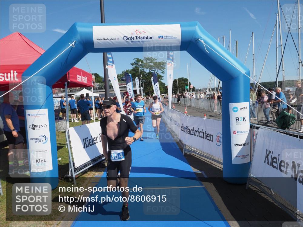 17.08.2025 - KN Förde Triathlon 2025 MichiJ http://msf.ph/oto/8606915 17.08.2025 12:24:43 Laufen 354, 631 meine-sportfotos.de