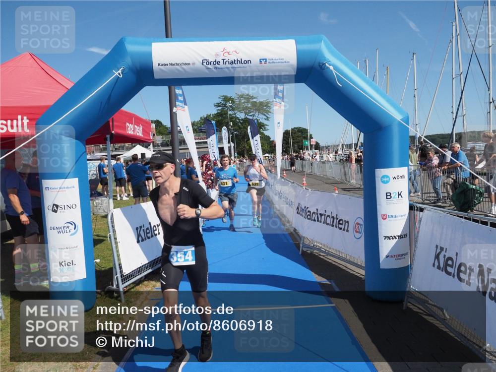 17.08.2025 - KN Förde Triathlon 2025 MichiJ http://msf.ph/oto/8606918 17.08.2025 12:24:43 Laufen 354, 631 meine-sportfotos.de