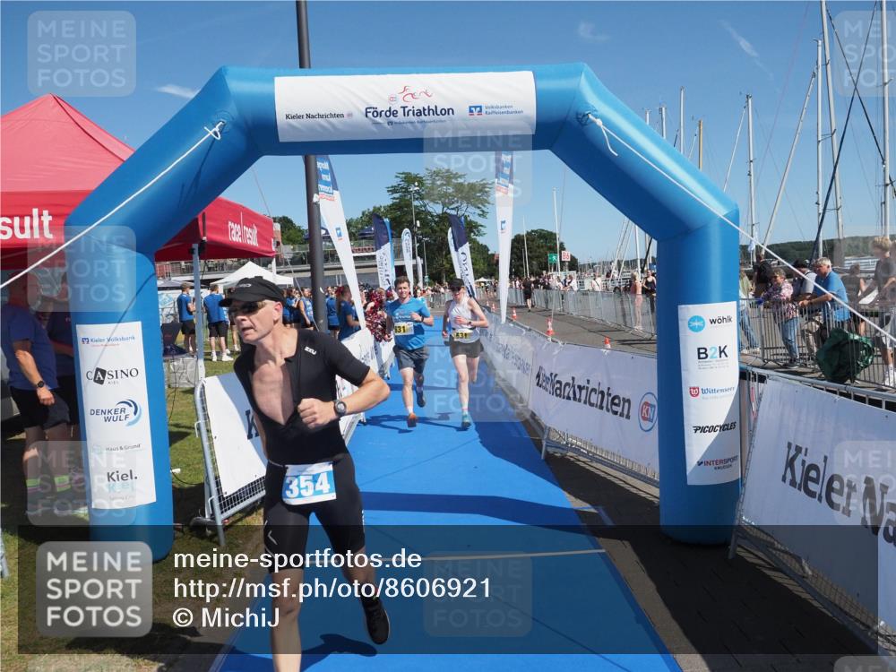 17.08.2025 - KN Förde Triathlon 2025 MichiJ http://msf.ph/oto/8606921 17.08.2025 12:24:43 Laufen 354, 631 meine-sportfotos.de