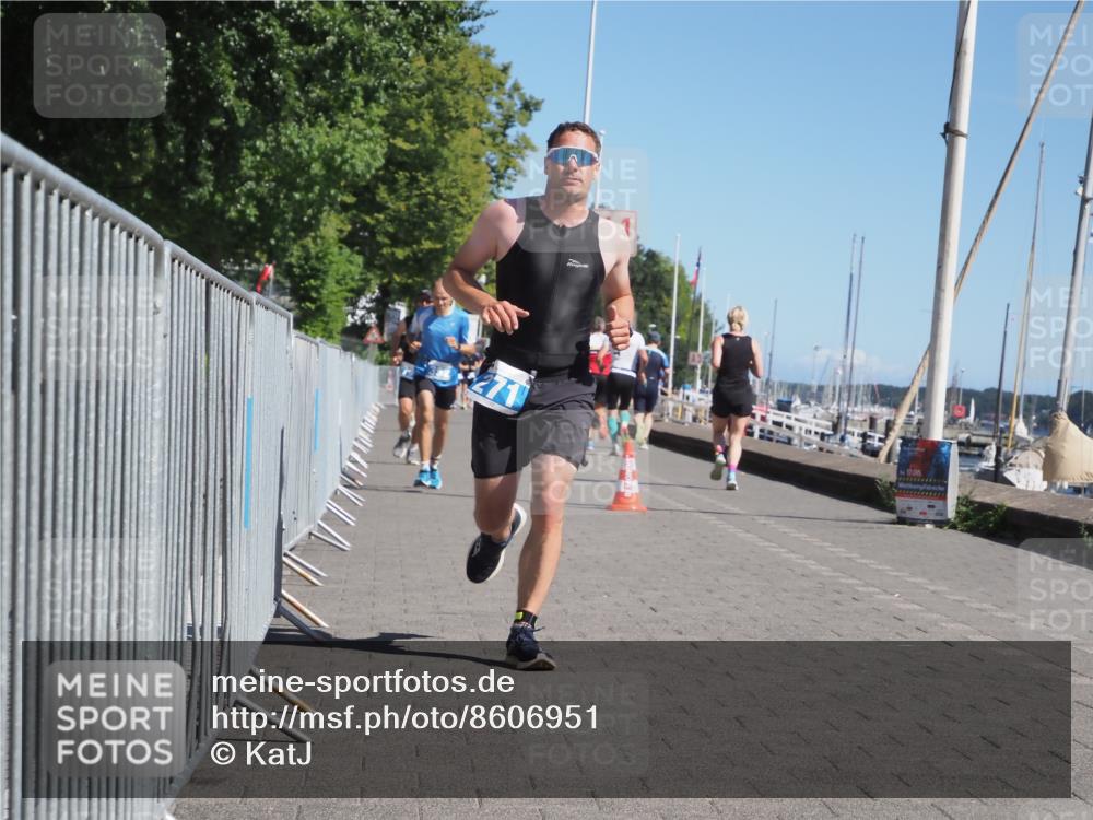 17.08.2025 - KN Förde Triathlon 2025 KatJ http://msf.ph/oto/8606951 17.08.2025 11:59:47 Laufen 271, 279, 352, 614 meine-sportfotos.de