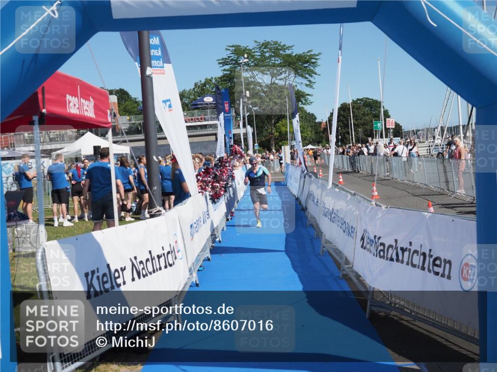17.08.2025 - KN Förde Triathlon 2025 MichiJ http://msf.ph/oto/8607016 17.08.2025 12:24:56 Laufen 285 meine-sportfotos.de