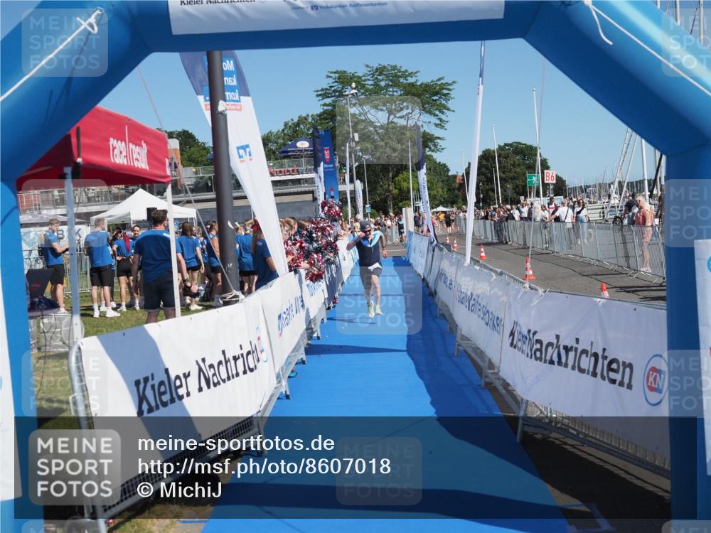 17.08.2025 - KN Förde Triathlon 2025 MichiJ http://msf.ph/oto/8607018 17.08.2025 12:24:56 Laufen 285 meine-sportfotos.de