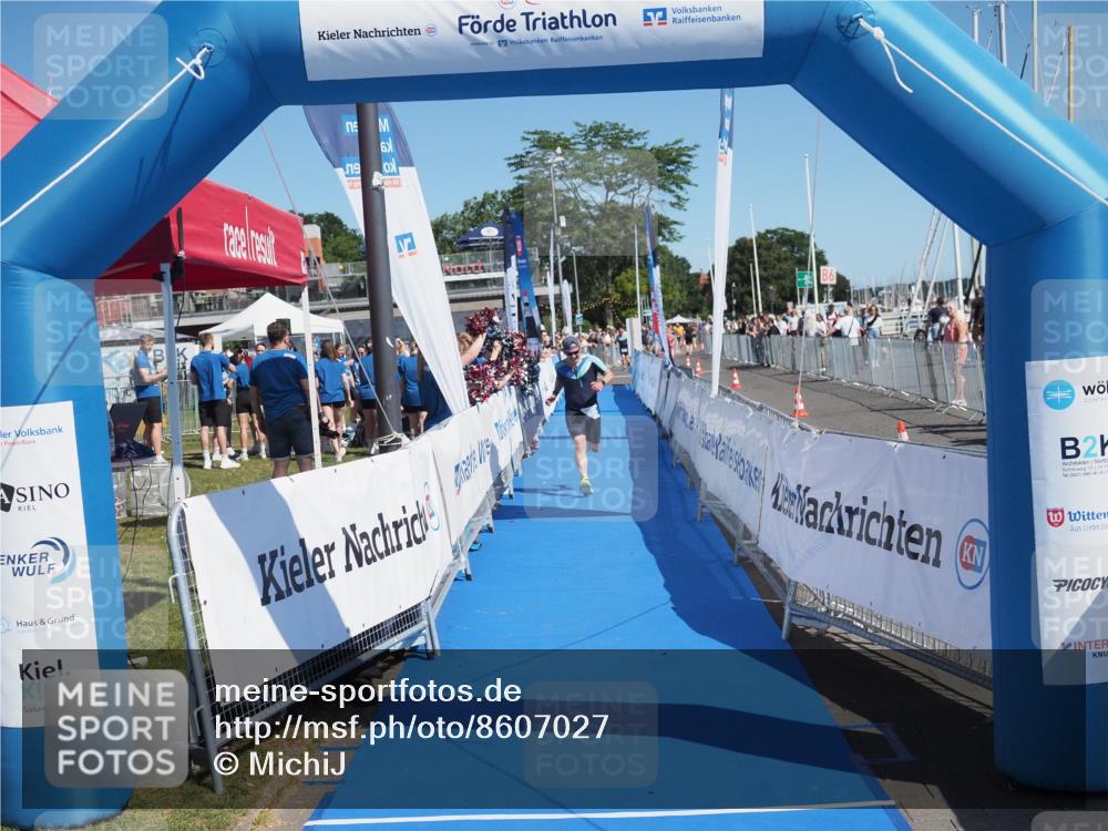 17.08.2025 - KN Förde Triathlon 2025 MichiJ http://msf.ph/oto/8607027 17.08.2025 12:24:56 Laufen 285 meine-sportfotos.de