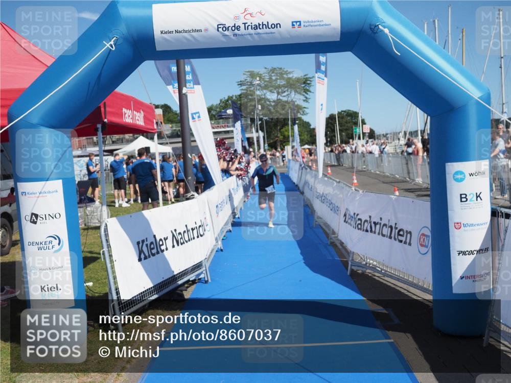 17.08.2025 - KN Förde Triathlon 2025 MichiJ http://msf.ph/oto/8607037 17.08.2025 12:24:57 Laufen 285 meine-sportfotos.de