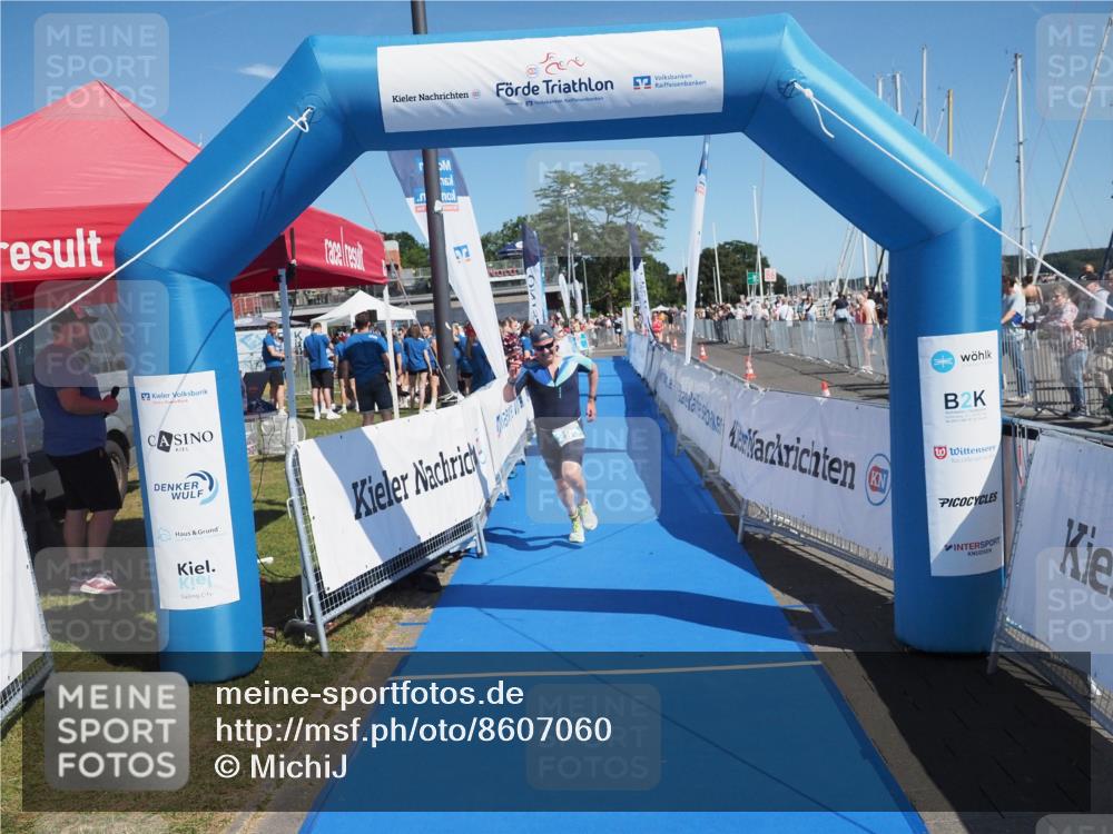 17.08.2025 - KN Förde Triathlon 2025 MichiJ http://msf.ph/oto/8607060 17.08.2025 12:24:58 Laufen 285 meine-sportfotos.de