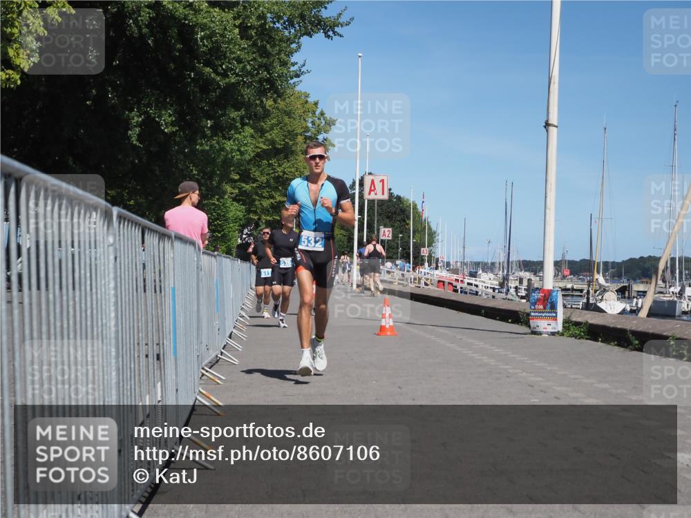 17.08.2025 - KN Förde Triathlon 2025 KatJ http://msf.ph/oto/8607106 17.08.2025 13:51:38 Laufen 438, 511, 526, 532 meine-sportfotos.de