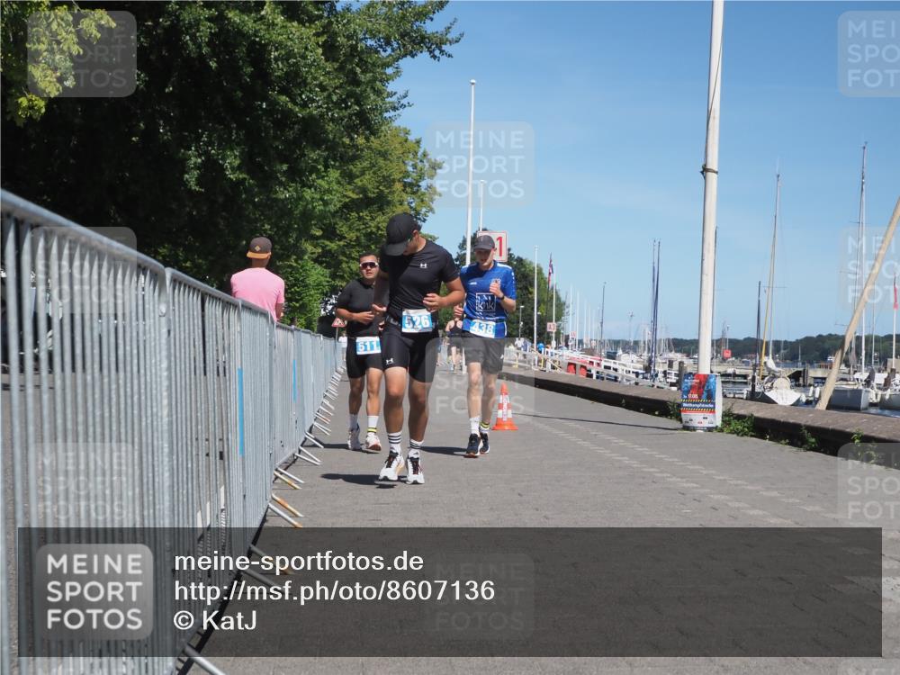 17.08.2025 - KN Förde Triathlon 2025 KatJ http://msf.ph/oto/8607136 17.08.2025 13:51:42 Laufen 438, 511, 526, 532 meine-sportfotos.de