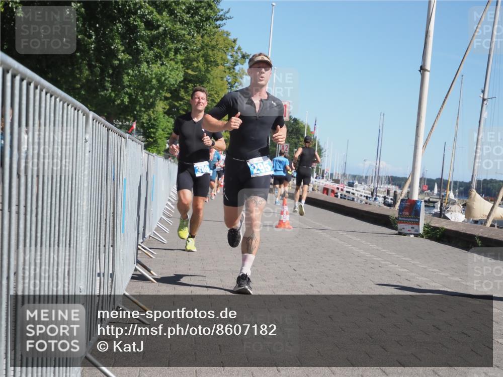 17.08.2025 - KN Förde Triathlon 2025 KatJ http://msf.ph/oto/8607182 17.08.2025 12:00:03 Laufen 266, 295, 309 meine-sportfotos.de