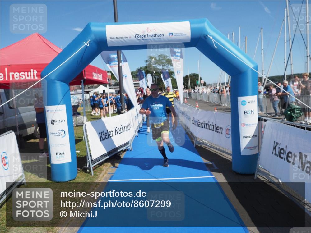 17.08.2025 - KN Förde Triathlon 2025 MichiJ http://msf.ph/oto/8607299 17.08.2025 12:25:35 Laufen 626 meine-sportfotos.de