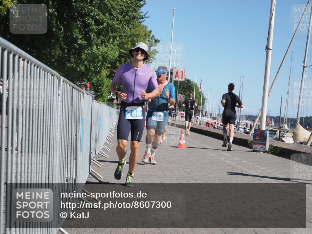 17.08.2025 - KN Förde Triathlon 2025 KatJ http://msf.ph/oto/8607300 17.08.2025 12:00:10 Laufen 266, 299, 304 meine-sportfotos.de