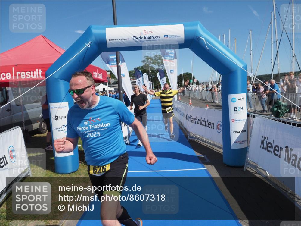 17.08.2025 - KN Förde Triathlon 2025 MichiJ http://msf.ph/oto/8607318 17.08.2025 12:25:36 Laufen 626 meine-sportfotos.de