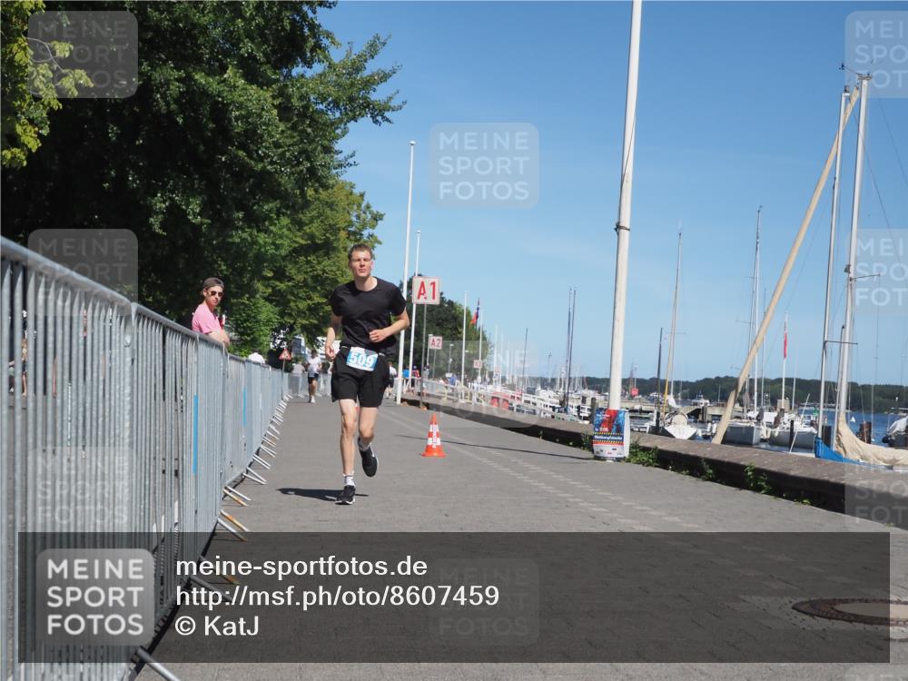 17.08.2025 - KN Förde Triathlon 2025 KatJ http://msf.ph/oto/8607459 17.08.2025 13:52:48 Laufen 509, 542 meine-sportfotos.de