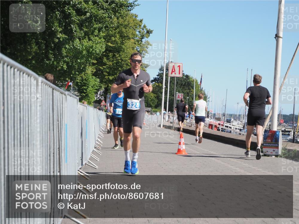 17.08.2025 - KN Förde Triathlon 2025 KatJ http://msf.ph/oto/8607681 17.08.2025 12:01:03 Laufen 324, 377 meine-sportfotos.de