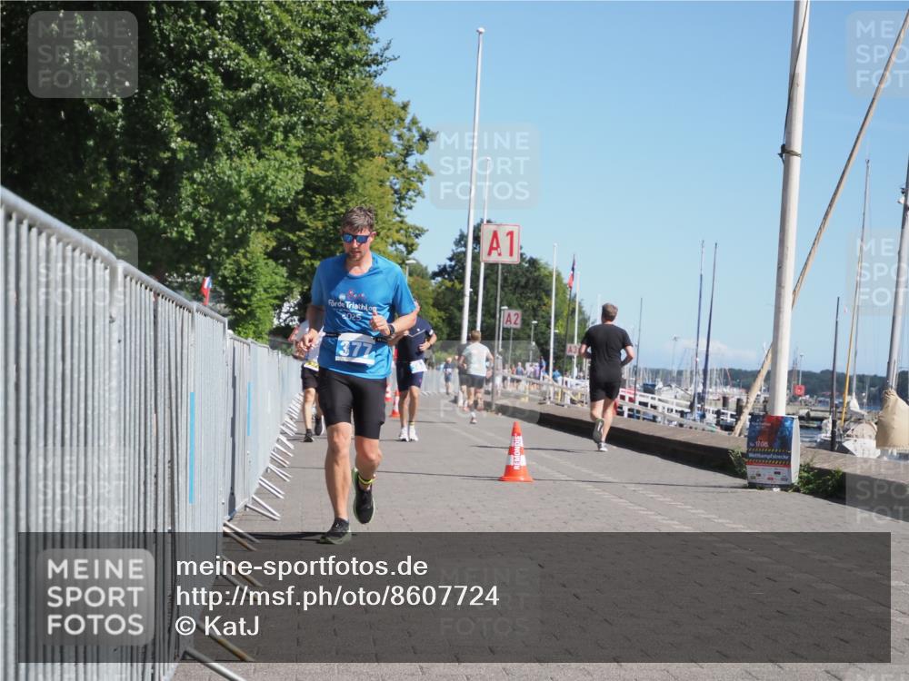 17.08.2025 - KN Förde Triathlon 2025 KatJ http://msf.ph/oto/8607724 17.08.2025 12:01:07 Laufen 284, 300, 324, 377, 632 meine-sportfotos.de