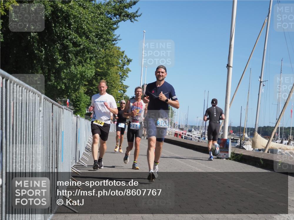 17.08.2025 - KN Förde Triathlon 2025 KatJ http://msf.ph/oto/8607767 17.08.2025 12:01:12 Laufen 284, 300, 318, 377, 390, 632 meine-sportfotos.de