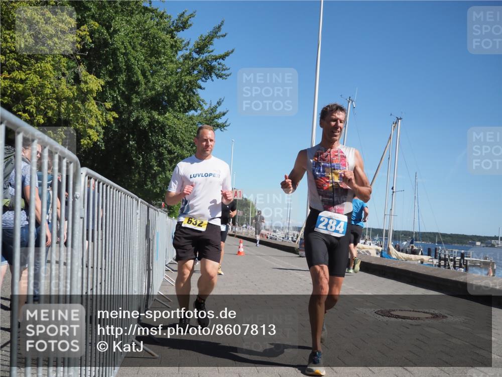 17.08.2025 - KN Förde Triathlon 2025 KatJ http://msf.ph/oto/8607813 17.08.2025 12:01:16 Laufen 284, 300, 318, 390, 631, 632 meine-sportfotos.de